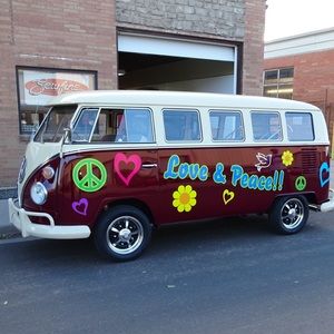 Meet your Posher, Logan